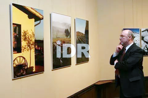 Передвижную фотовыставку Льва Мелихова и Сергея Ястржембского могут посетить жители Междуреченского