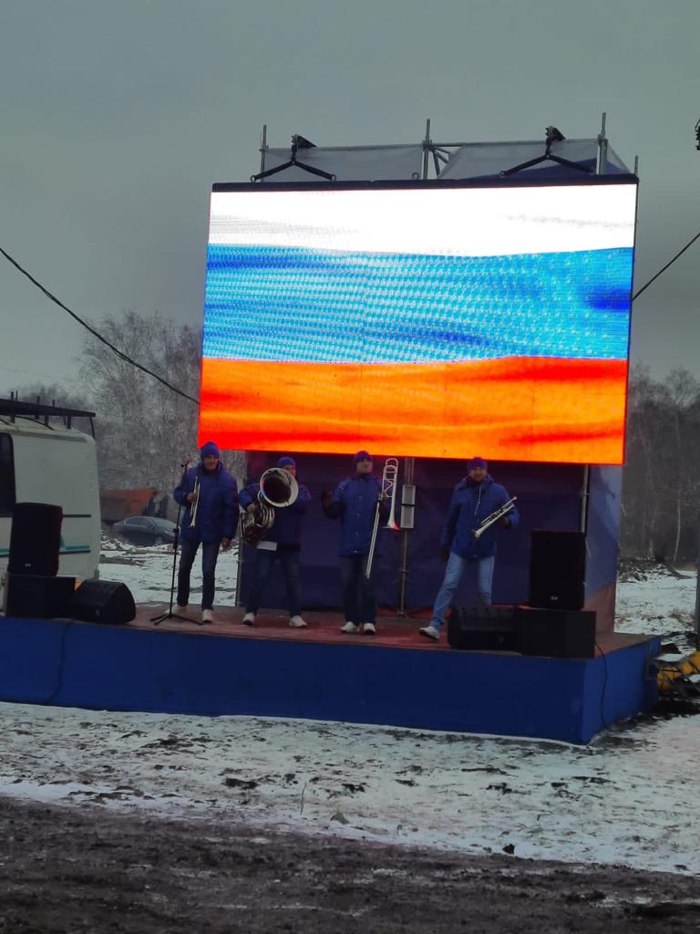 Ансамбли "Югра-Классик" провели концерты в военно-полевых лагерях