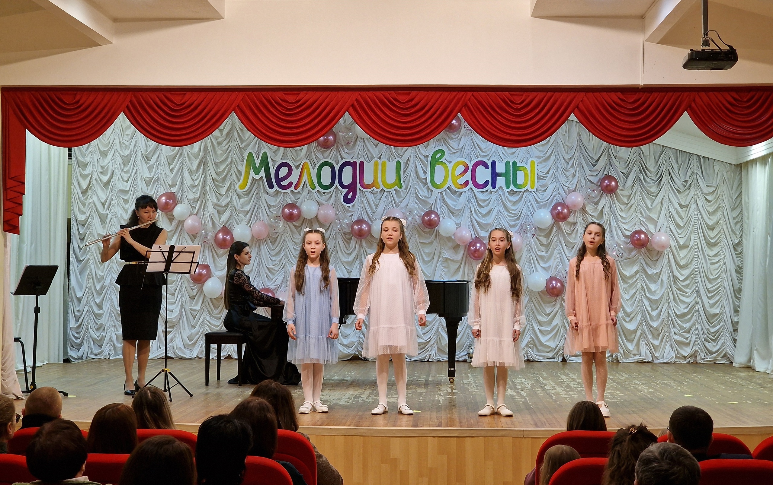 15-летие отделения сольного пения отпраздновала Детская школа искусств Ханты-Мансийска 