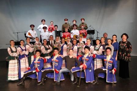 Яркий праздник казачьей культуры подарил Ансамбль песни и танца
