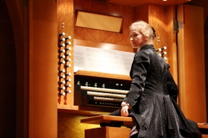 Органный зал КТЦ «Югра-Классик» открыл двери в Международный день музыки 