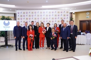 Торжественная встреча с призерами и участниками XVl Паралимпийских летних игр 2021 года состоялась сегодня  в «Югра-Классик»