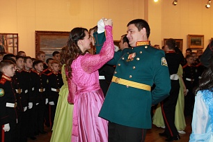 В Ханты-Мансийске состоялся кадетский бал «Виват, сынам Отчизны!» 