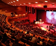 Церемония открытия XVI фестиваля кинематографических дебютов "Дух Огня"