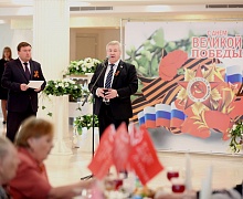 Борис Хохряков и Максим Ряшин чествуют ветеранов Великой Отечественной войны