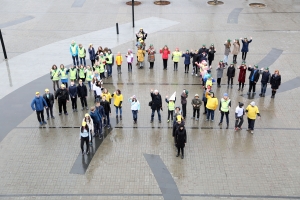 ГИБДД по Югре организовали флешмоб на площадке перед КТЦ «Югра-Классик»