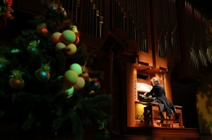 Величественное звучание музыки Рождества услышали жители окружной столицы