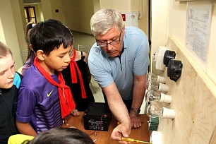 Провести лето в «Папиной школе» приглашает Музей геологии, нефти и газа