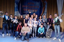 Камерный оркестр «Сибирь-Брасс» вернулся с гастролей из Мегиона